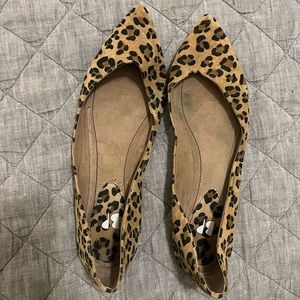 GUC leopard print slip on shoes size 6 BP brand